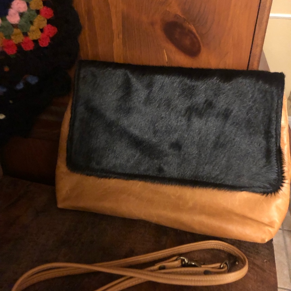 Ceri Hoover Tan/Black Leather Clutch or Shoulder Bag